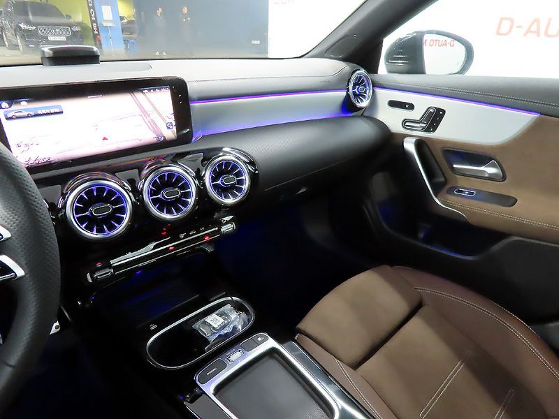 2025 Mercedes-Benz A-Class CLA250 4MATIC photo 12