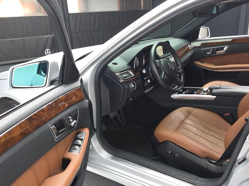 2014 Mercedes-Benz E-Class E300 Elegance photo 10