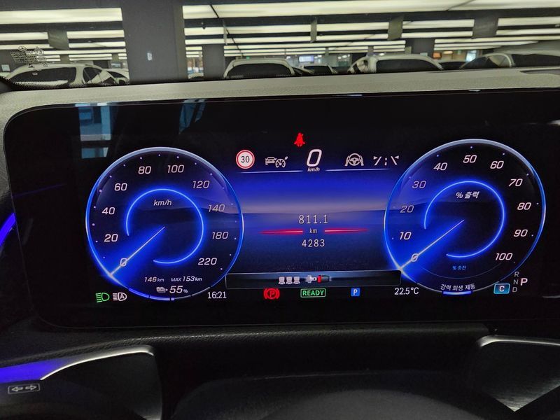 2026 Mercedes-Benz EQB X243 EQB300 4MATIC photo 8