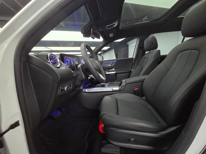 2026 Mercedes-Benz EQB X243 EQB300 4MATIC photo 10