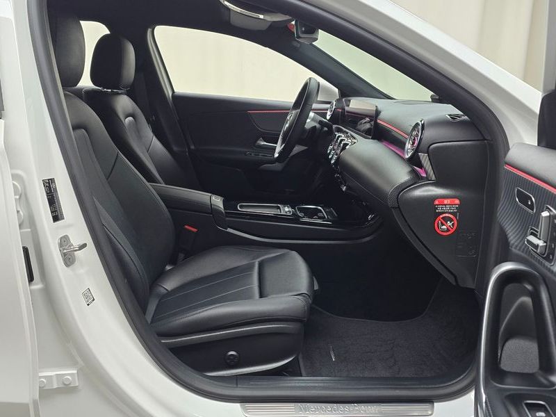2025 Mercedes-Benz A-Class A220 Hatchback photo 11