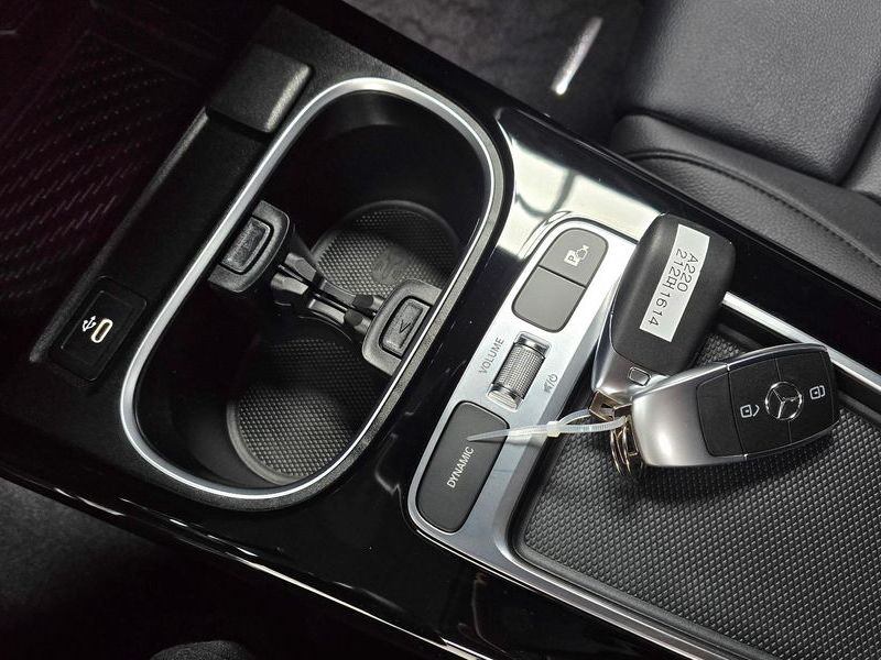 2025 Mercedes-Benz A-Class A220 Hatchback photo 19