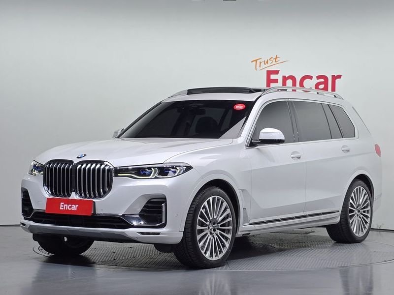 2021 BMW X7 xDrive 40i Design Pure Excellence 7-Seater photo 1
