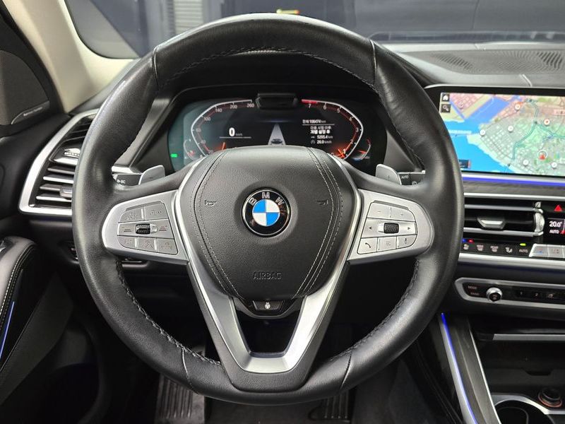 2021 BMW X7 xDrive 40i Design Pure Excellence 7-Seater photo 13