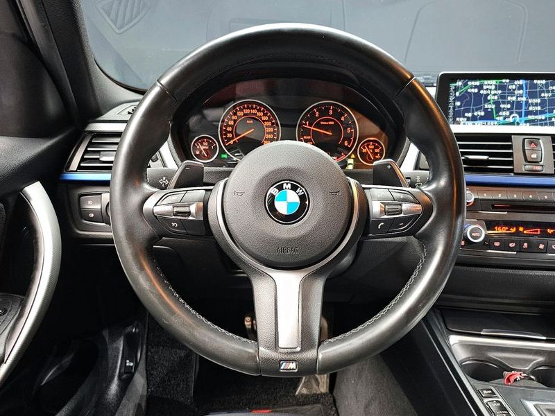 2015 BMW 3 Series 320d M Performence Edition photo 13