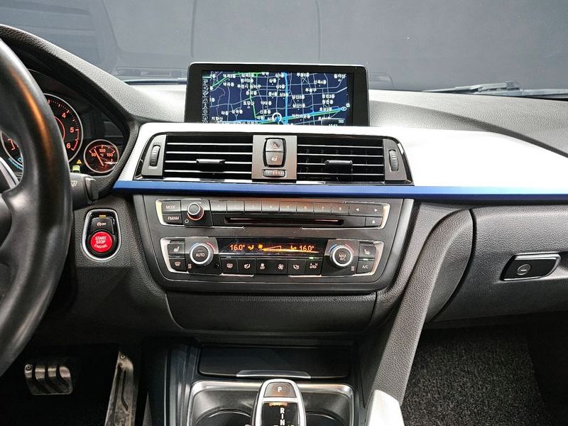 2015 BMW 3 Series 320d M Performence Edition photo 14