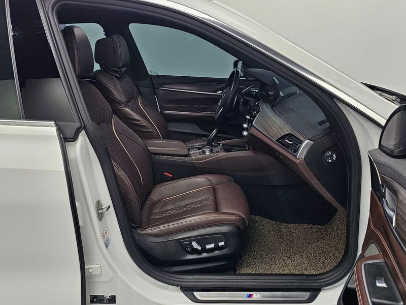 2020 BMW 6 Series 620d M Sport photo 10