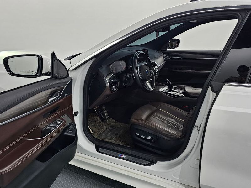 2020 BMW 6 Series 620d M Sport photo 11