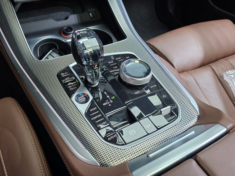 2023 BMW X5 xDrive 40i M Sport photo 9