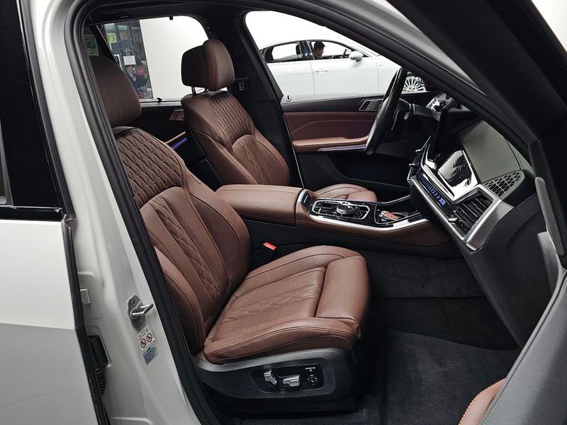 2024 BMW X5 xDrive 40i M Sport photo 10