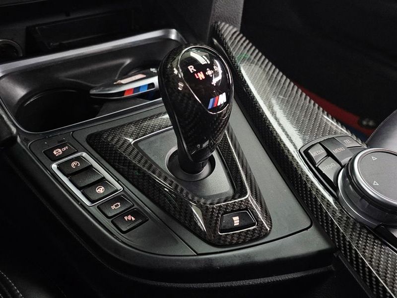 2015 BMW M4 Coupe photo 9