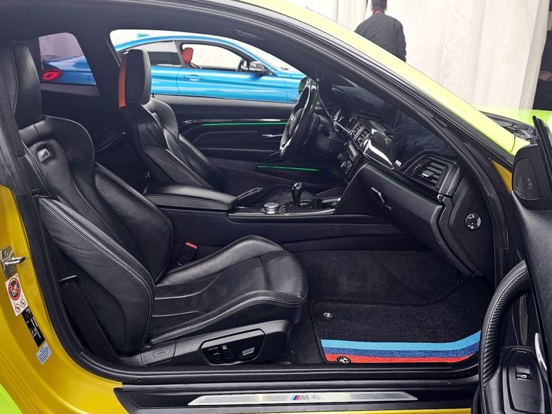 2015 BMW M4 Coupe photo 11