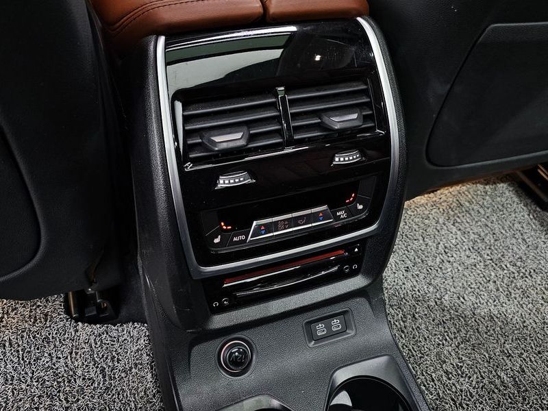 2020 BMW X7 xDrive 30d Design Pure Excellent 6-Seater photo 19