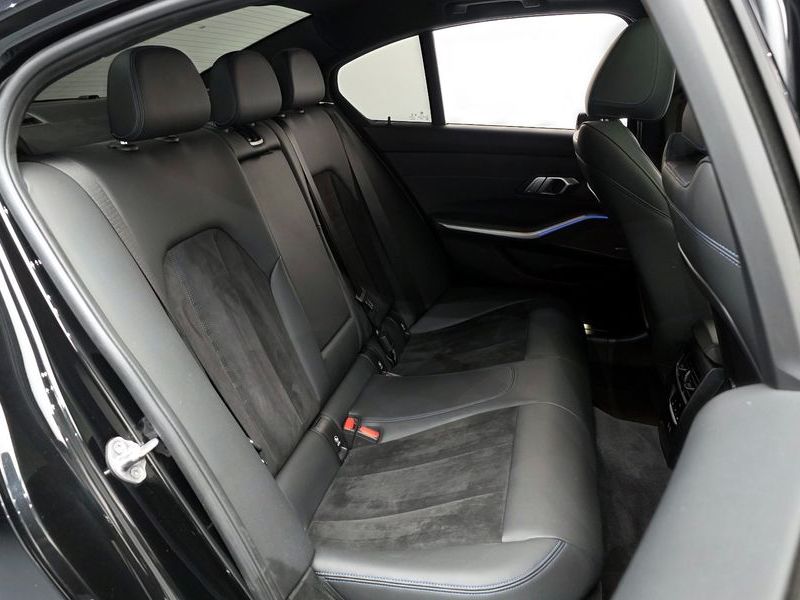 2021 BMW 3 Series 320i M Sport photo 11