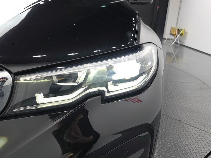2021 BMW 3 Series 320i M Sport photo 22