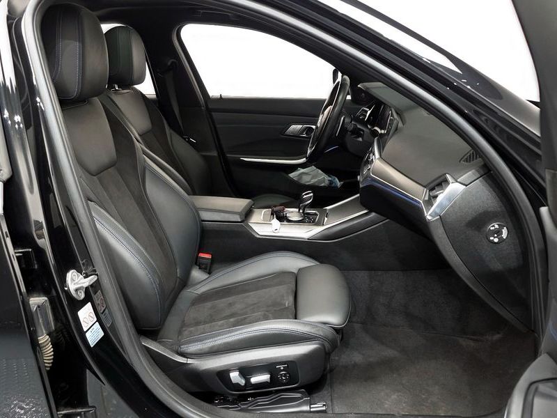 2021 BMW 3 Series 320i M Sport photo 26
