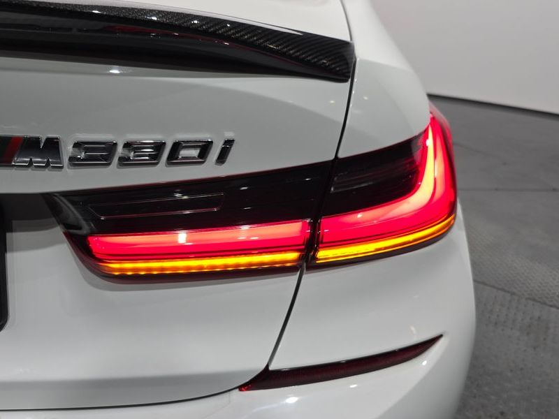 2019 BMW 3 Series 330i M Sport photo 23