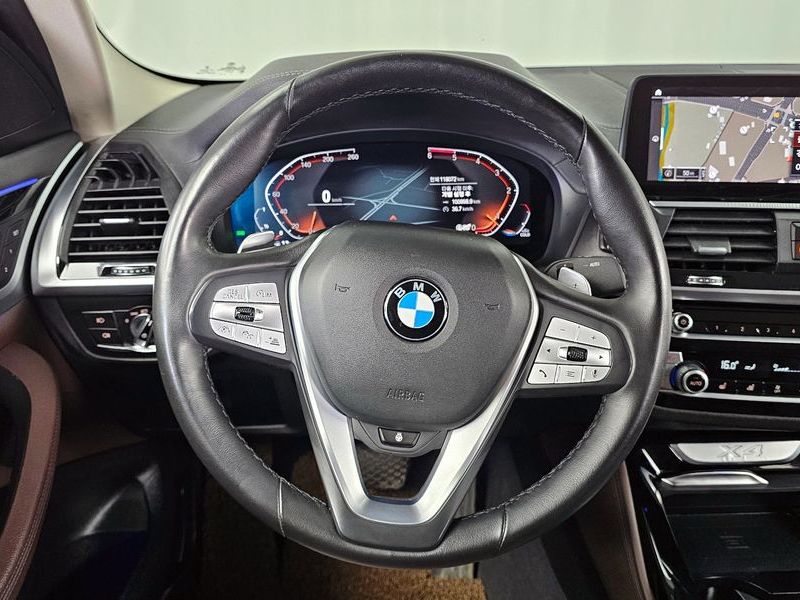 2021 BMW X4 xDrive20d xLine photo 13