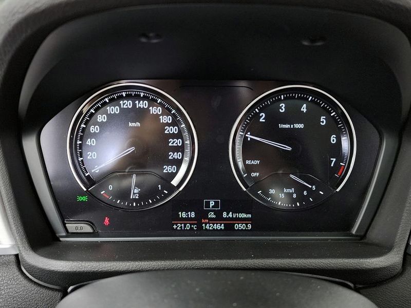 2020 BMW X1 xDrive 20i Advantage photo 8