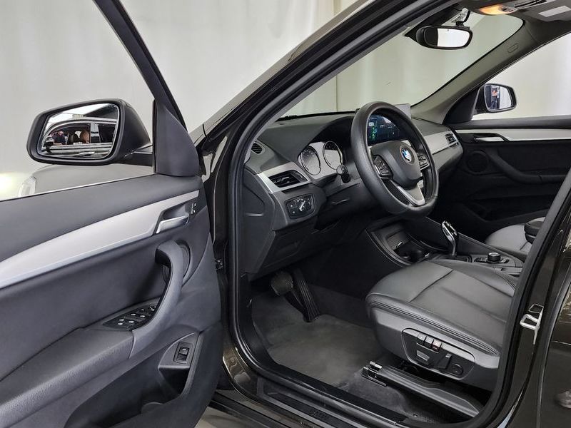 2020 BMW X1 xDrive 20i Advantage photo 10