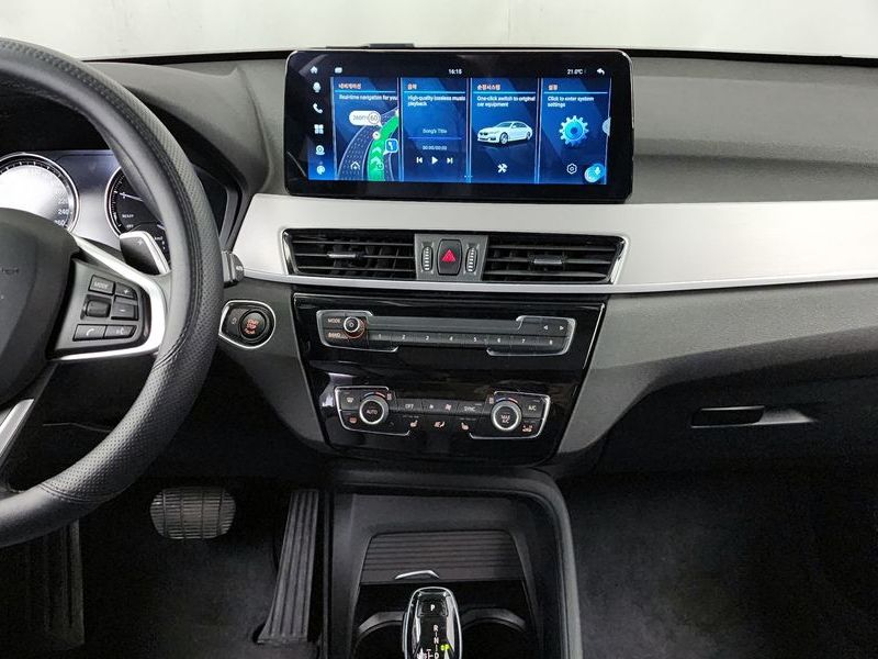2020 BMW X1 xDrive 20i Advantage photo 14
