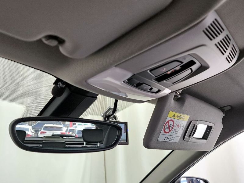 2020 BMW X1 xDrive 20i Advantage photo 17