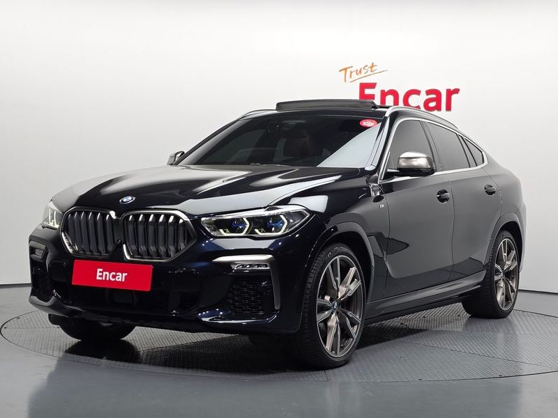 2021 BMW X6 M50i photo 1