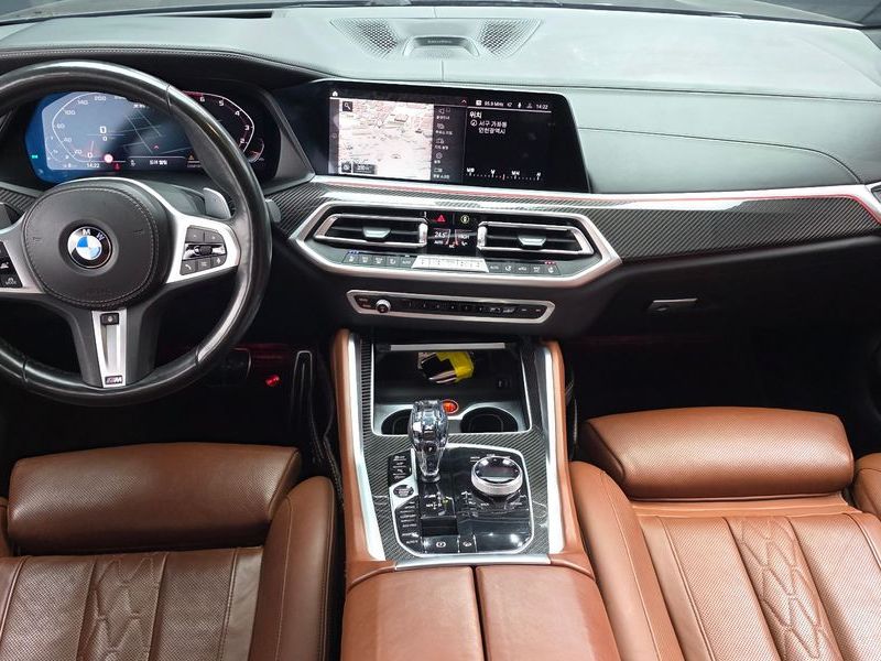 2021 BMW X6 M50i photo 7