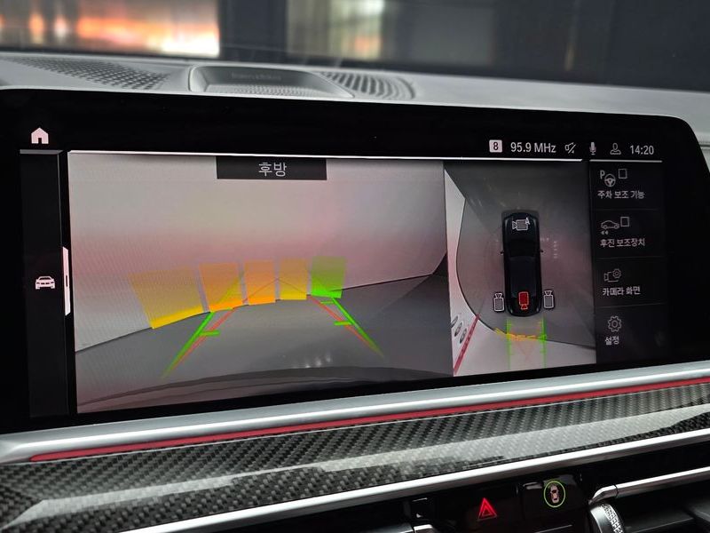 2021 BMW X6 M50i photo 15