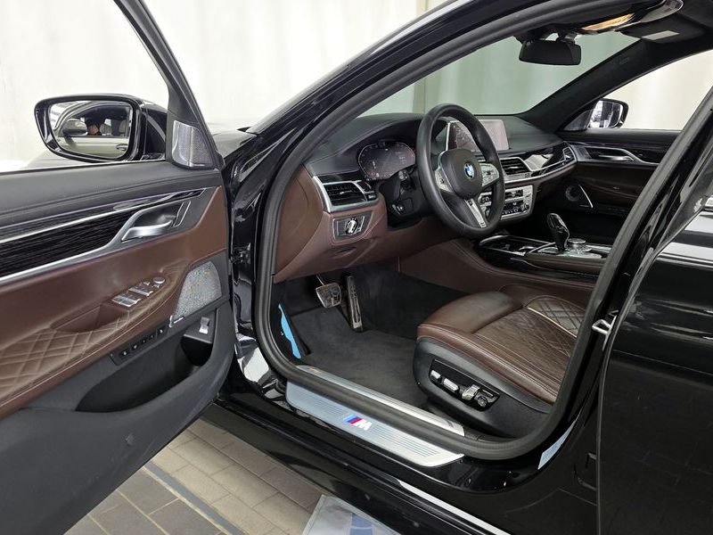 2022 BMW 7 Series 730Ld xDrive M Sport photo 10