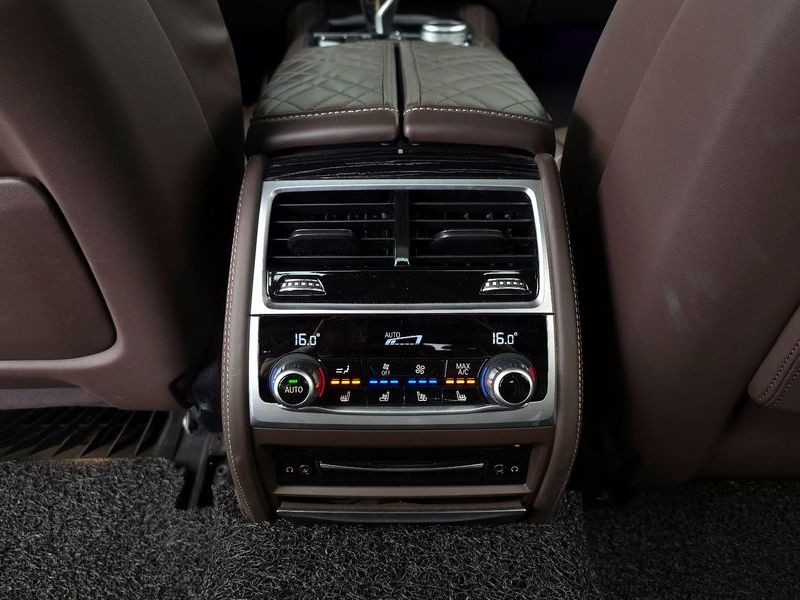 2022 BMW 7 Series 730Ld xDrive M Sport photo 19