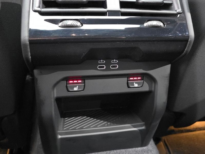 2026 BMW 5 Series 520i M Sport photo 19