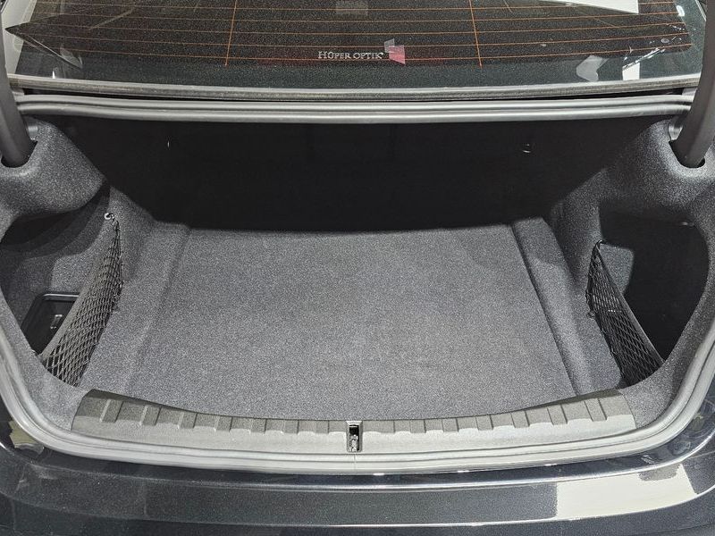2019 BMW 3 Series 320d photo 17