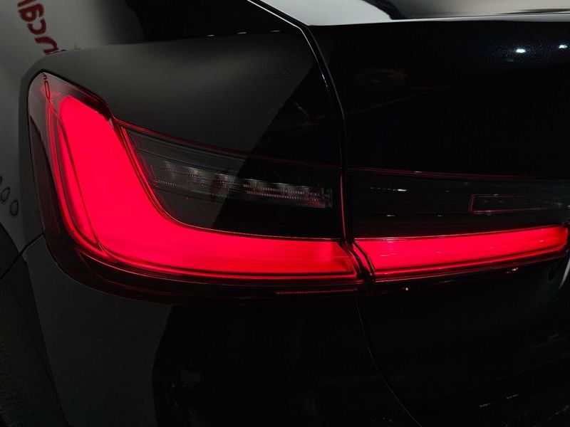 2019 BMW 3 Series 320d photo 23