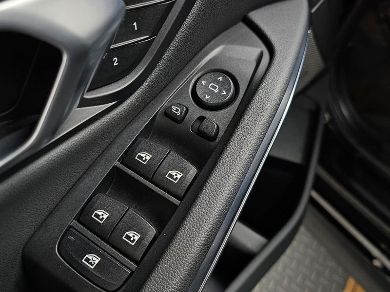 2019 BMW 3 Series 320d photo 28
