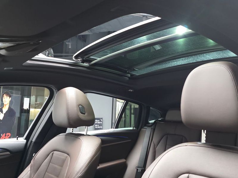 2025 BMW X4 xDrive20i M Sport Pro Special Edition photo 18
