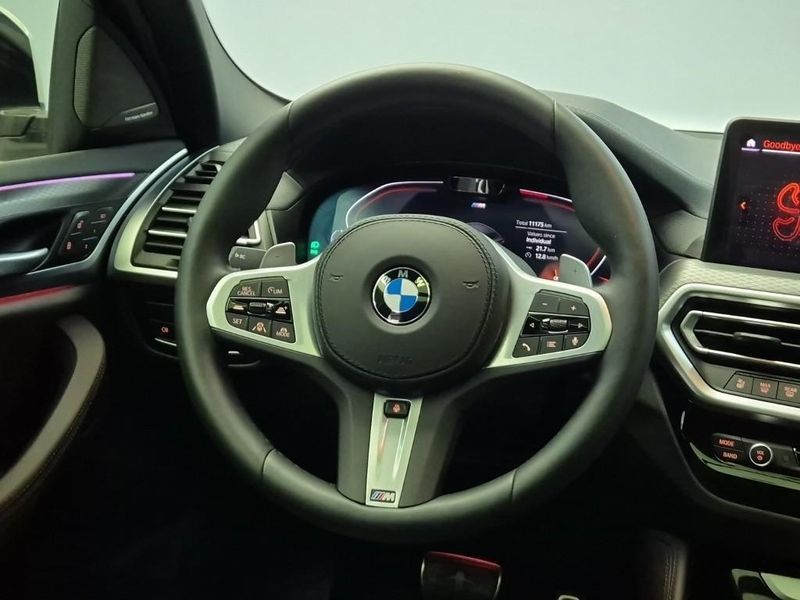 2025 BMW X4 xDrive20i M Sport Pro Special Edition photo 9