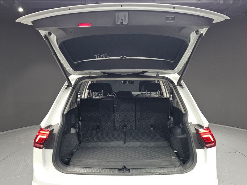 2023 Volkswagen Tiguan 2.0 TSI Prestige photo 20