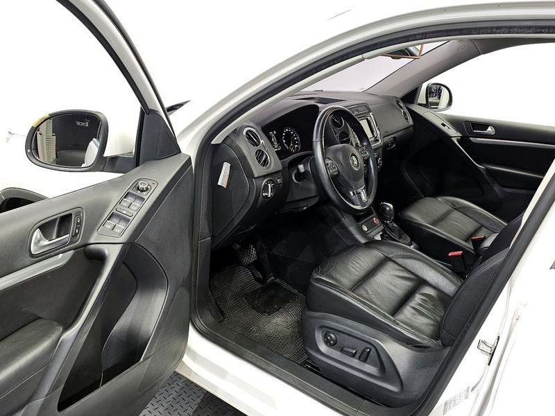 2013 Volkswagen Tiguan 2.0 TDI Premium 5N photo 10