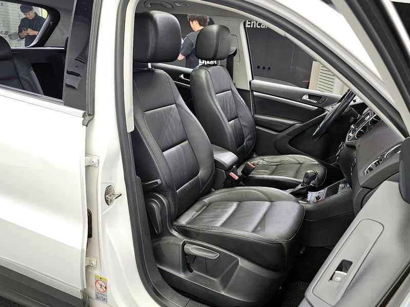 2013 Volkswagen Tiguan 2.0 TDI Premium 5N photo 12