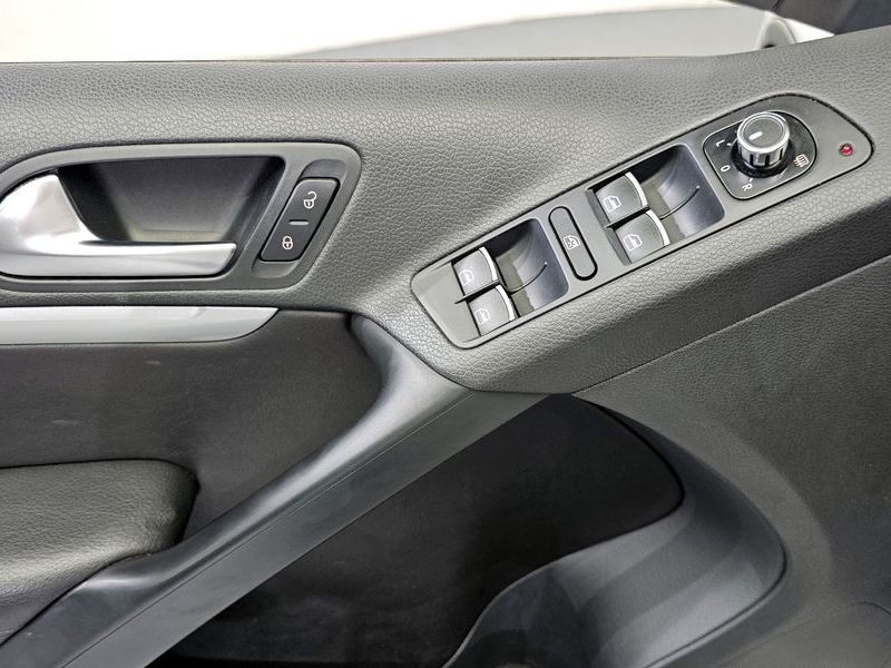 2013 Volkswagen Tiguan 2.0 TDI Premium 5N photo 14