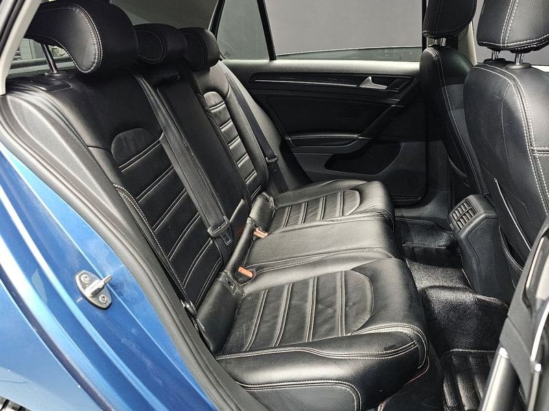 2015 Volkswagen Golf 2.0 TDI photo 12