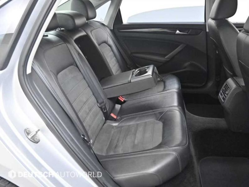 2015 Volkswagen Passat 2.0 TDI B7 photo 12