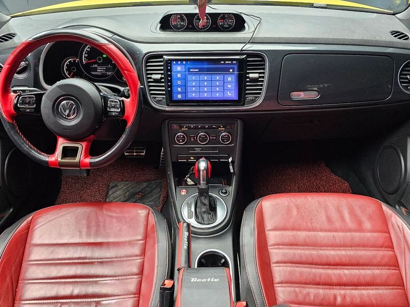 2013 Volkswagen Beetle 2.0 TDI Premium 3rd photo 7