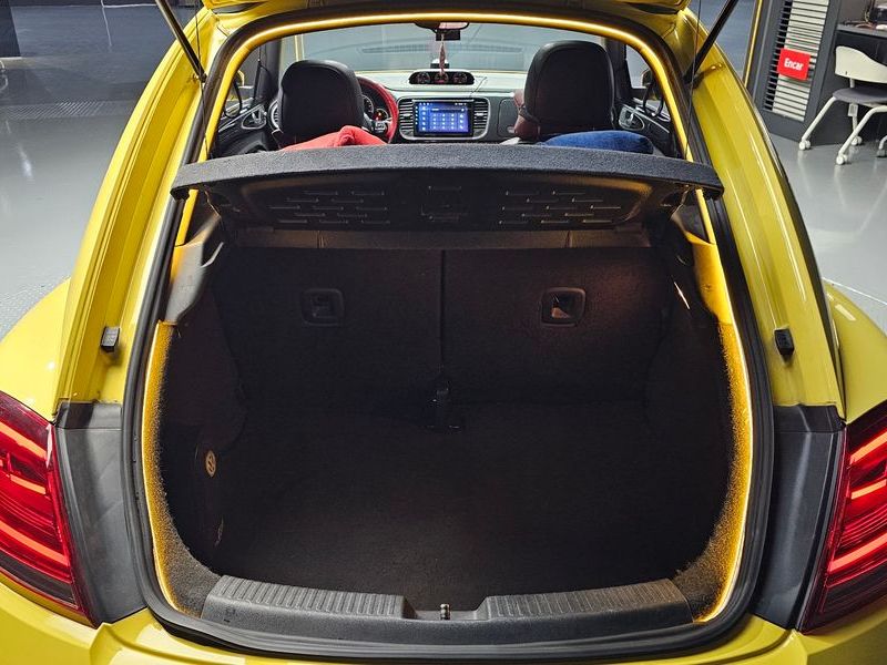 2013 Volkswagen Beetle 2.0 TDI Premium 3rd photo 20
