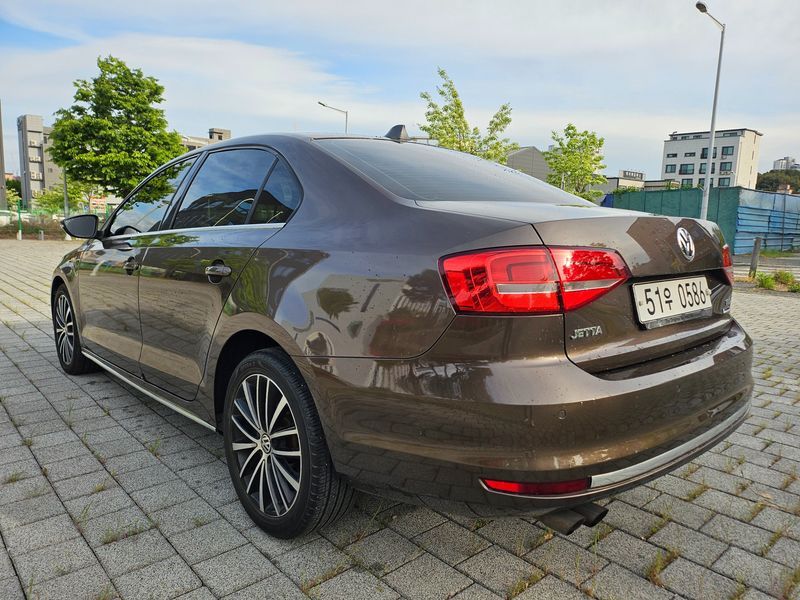 2015 Volkswagen Jetta 2.0 TDI BlueMotion 6th photo 7