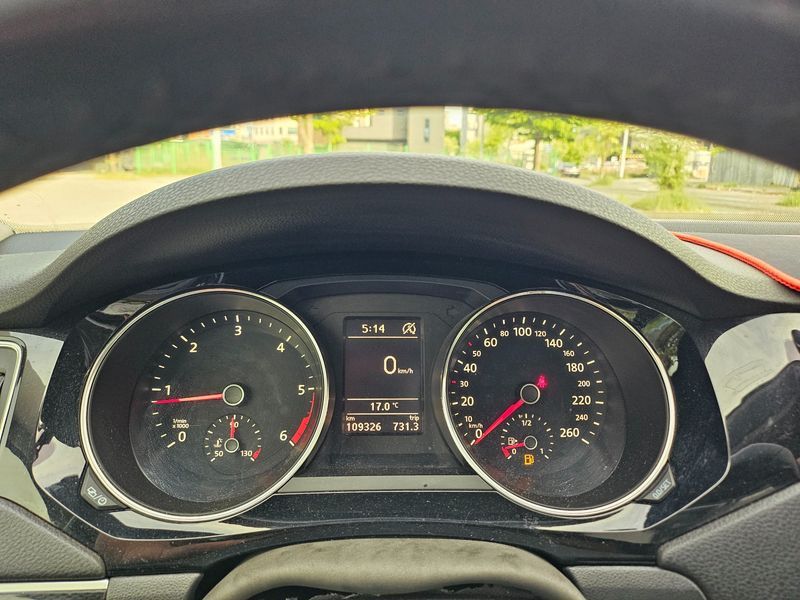 2015 Volkswagen Jetta 2.0 TDI BlueMotion 6th photo 15