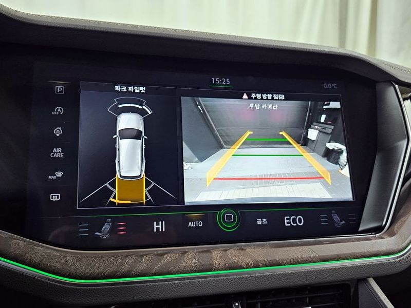2021 Volkswagen Touareg 3.0 TDI Prestige photo 15