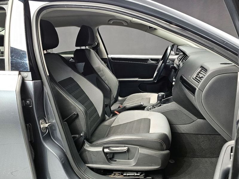 2015 Volkswagen Jetta 2.0 TDI BlueMotion 6th photo 10