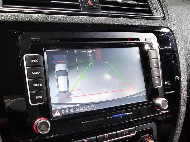 2015 Volkswagen Jetta 2.0 TDI BlueMotion 6th photo 15
